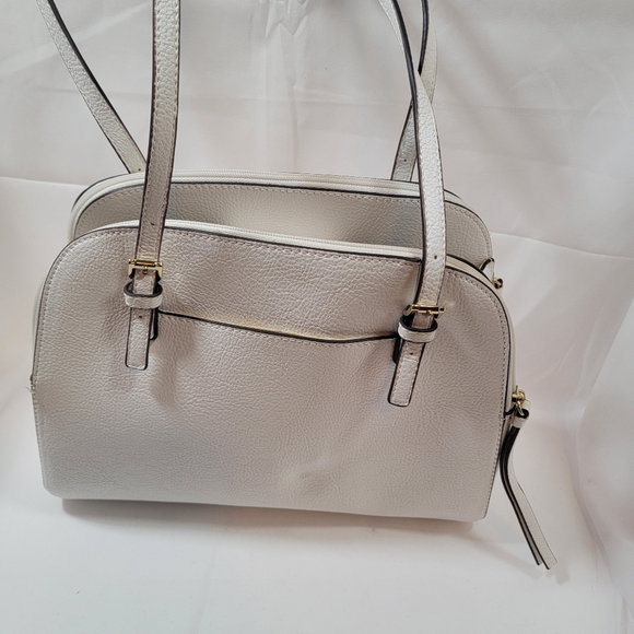 Liz Claiborne White Shoulder Bags Purse. - Picture 11 of 12